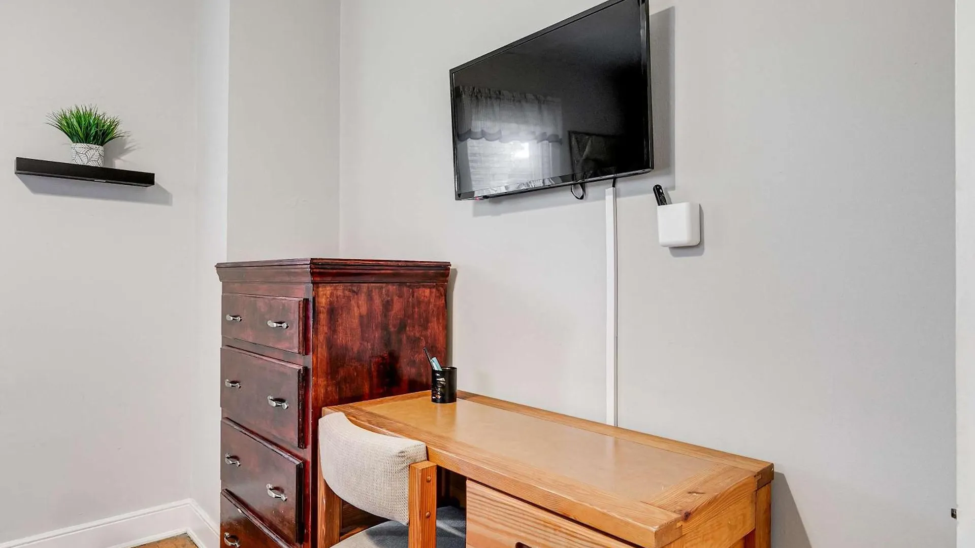 Grand2 4Br Family Home In Scotts' Addition Richmond 0*,  USA